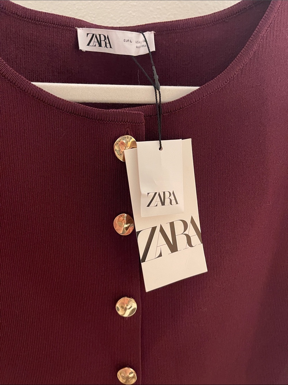 Zara Women's Sleeveless Wine Button-Front Tank - Picture 3 of 4